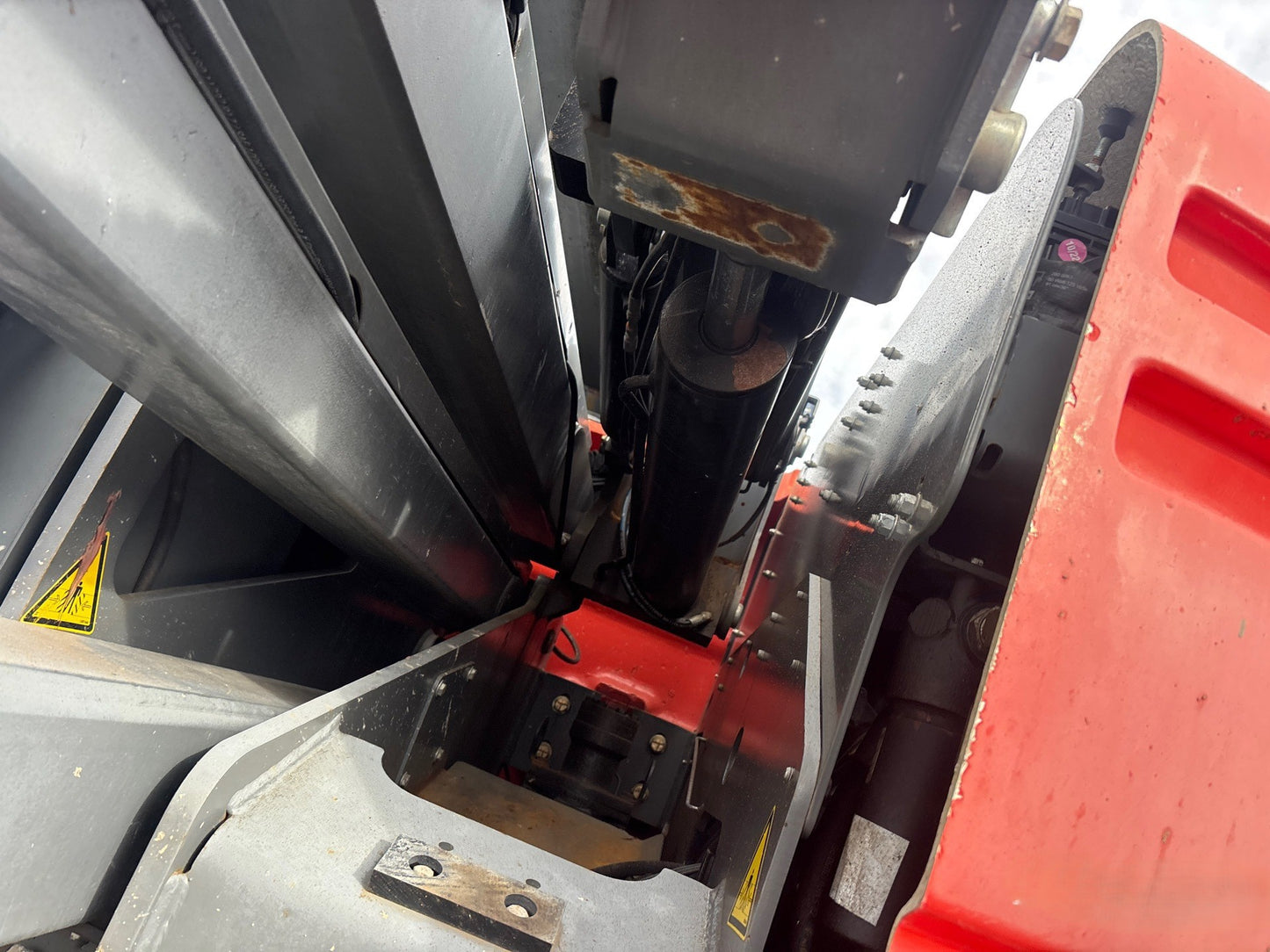 2017 Skyjack SJ46AJ 4WD Elevador Articulado  46 ft – Capacidad 500 lb 4x4