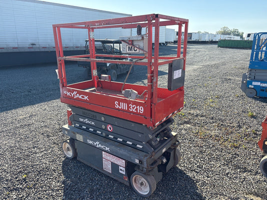 2013 Elevador Tipo Plataforma de Tijera SKYJACK SJIII 3219 #04