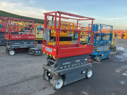 2014 Elevador Tipo Plataforma de Tijera  SKYJACK SJIII 3219 #02