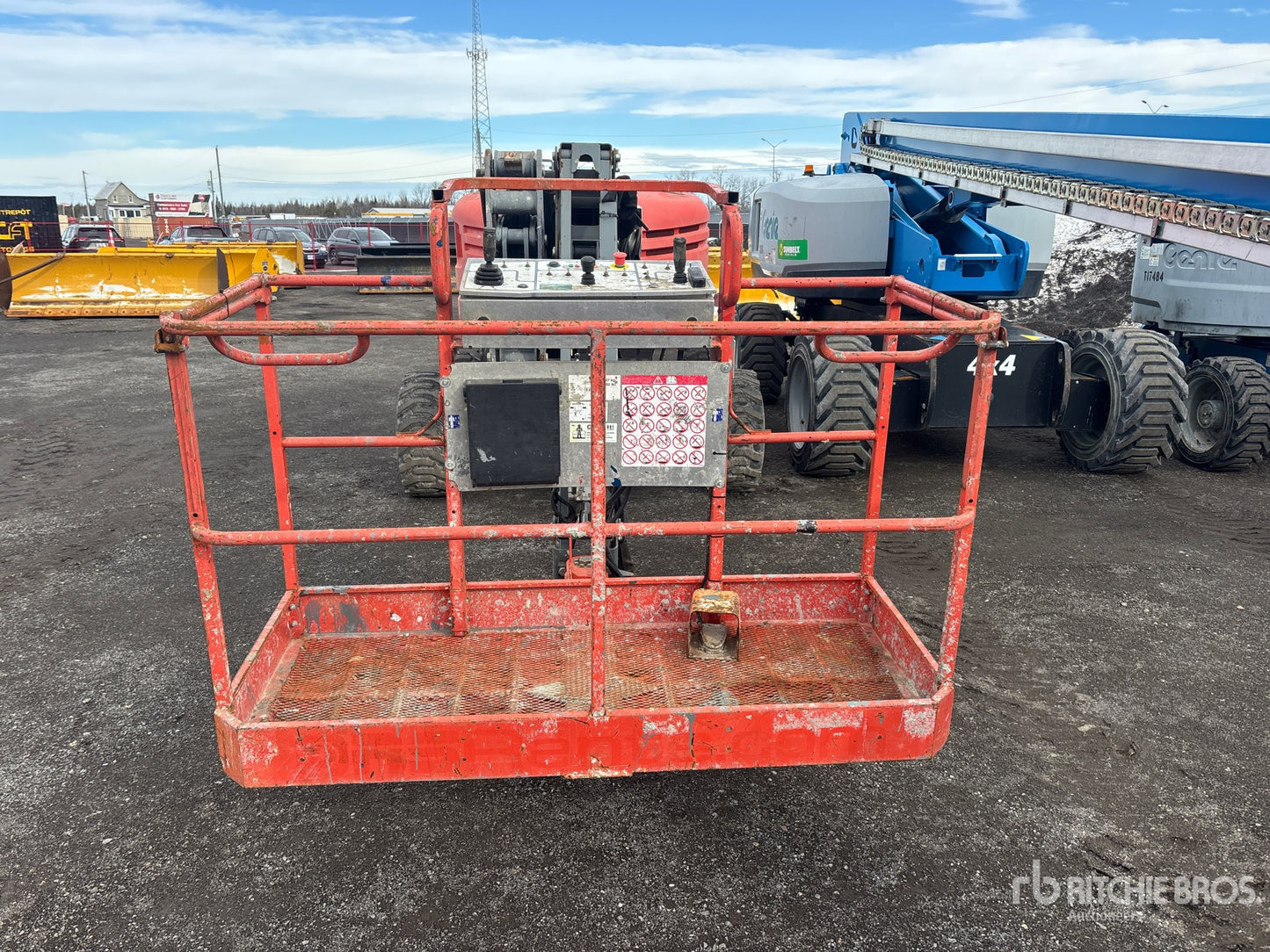 2017 Skyjack SJ46AJ 4WD Elevador Articulado  46 ft – Capacidad 500 lb 4x4